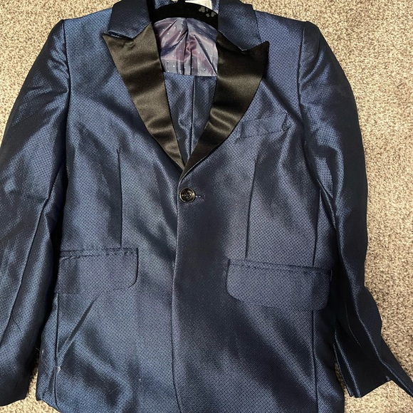 Boys 3 piece navy summer suit. Blazer, vest and pants. Purchased on Amazon. - Picture 2 of 4